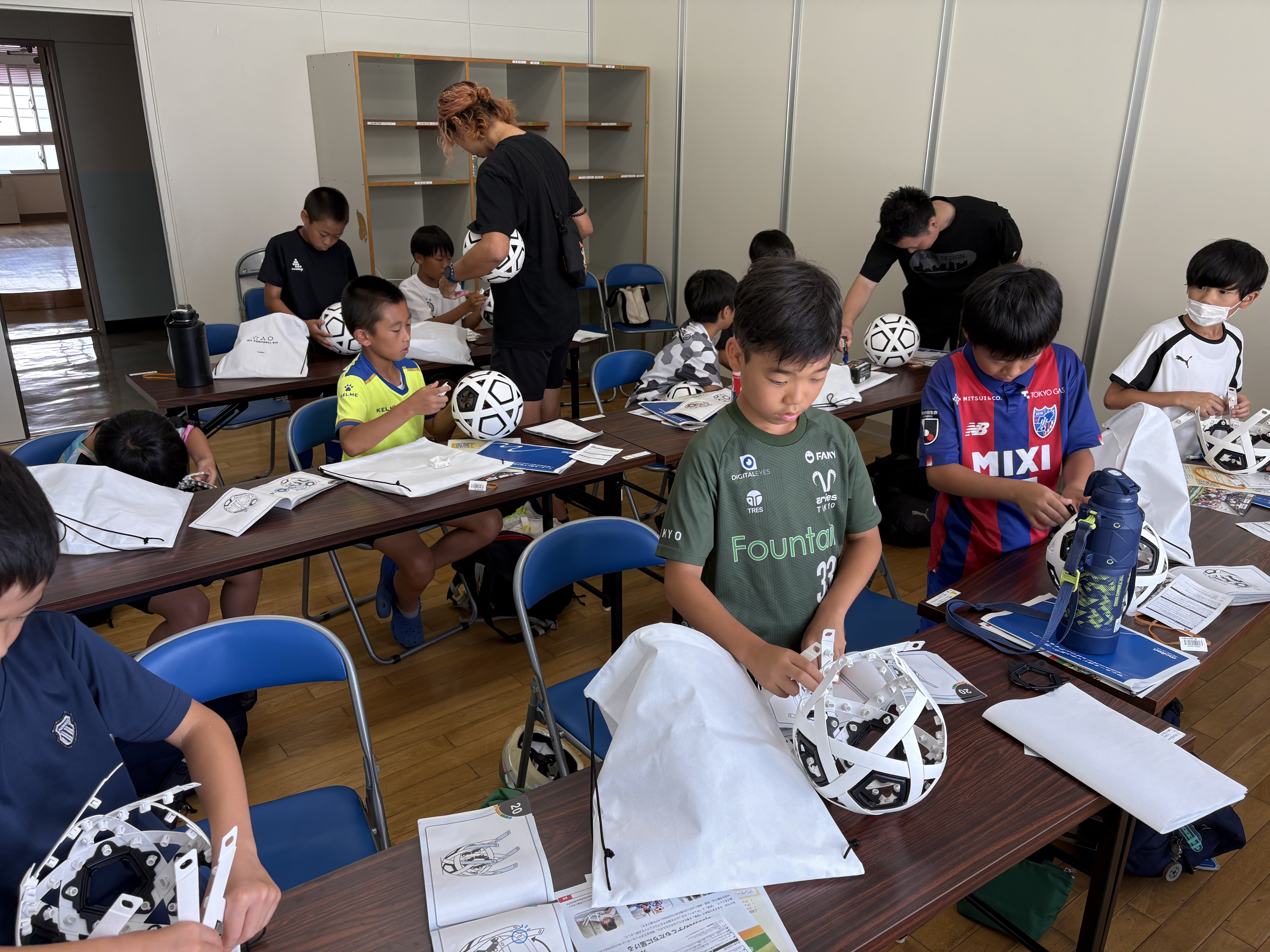 サッカーを通じて学ぶ、遊ぶ、うまくなる！
旧文成小学校OneDayキャンプ実施！