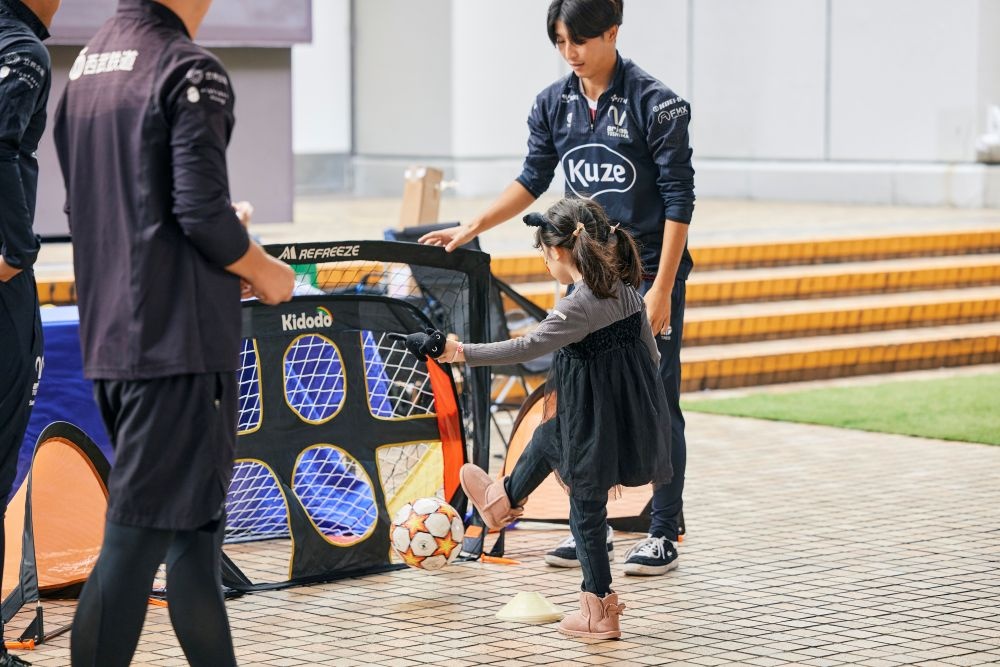 サッカー体験ブース（エリース豊島FC）