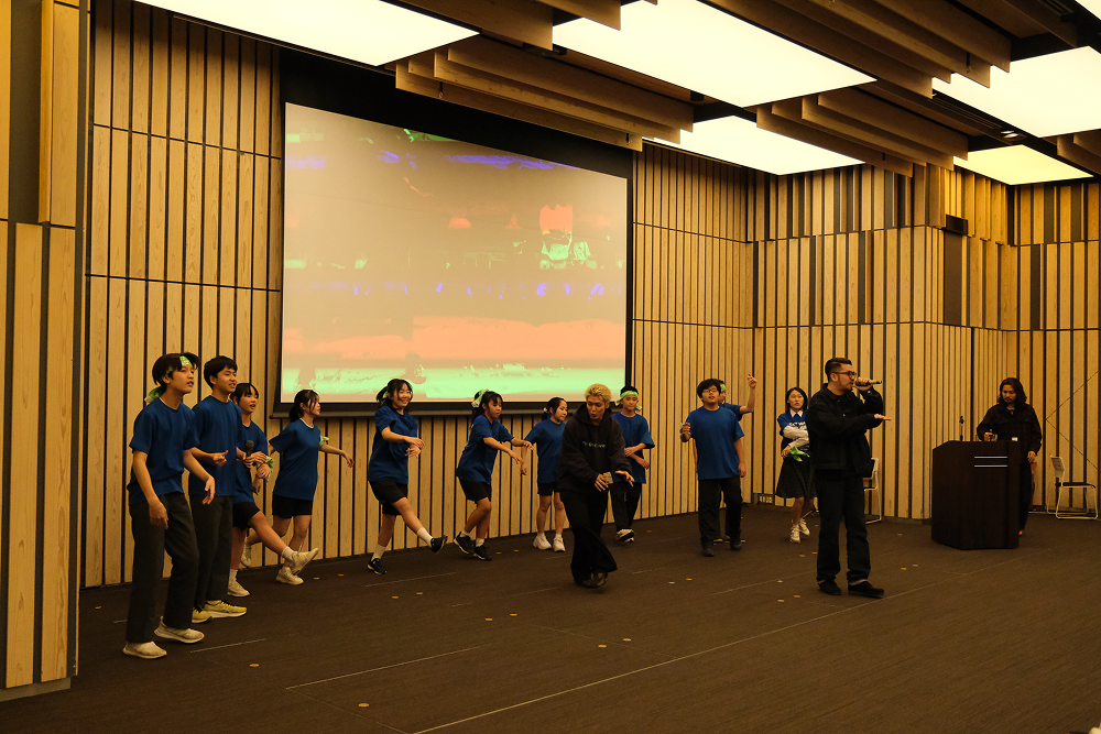 西池袋中学校HIPHOPスクールの生徒たち