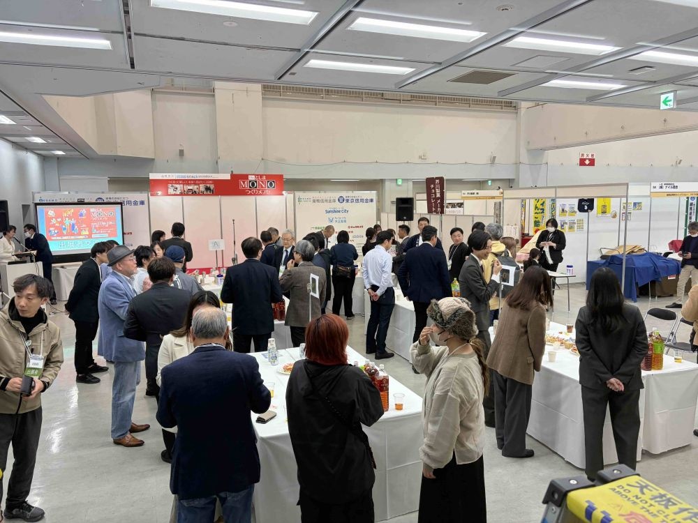 出展者交流会の様子
